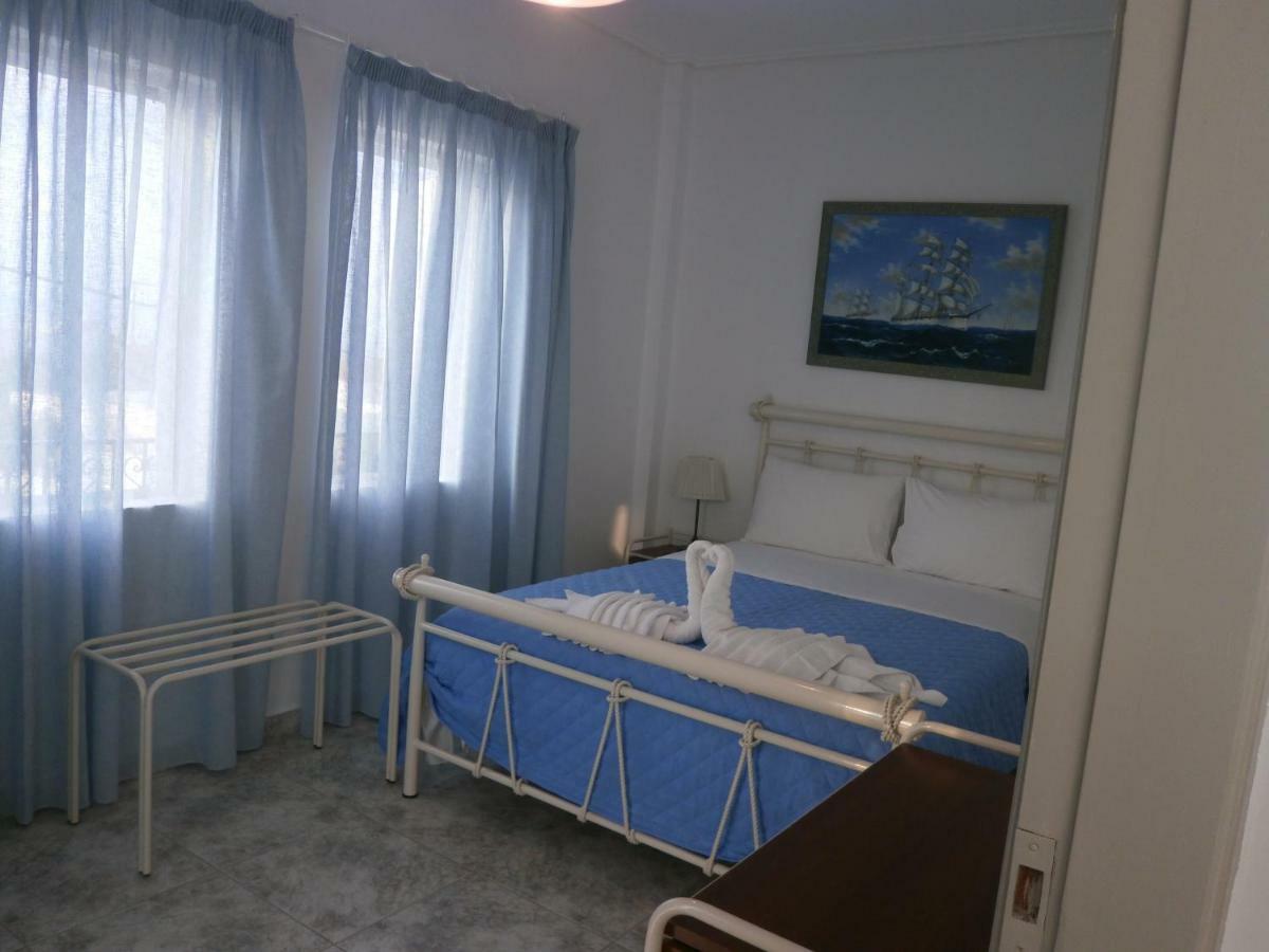 Megalochori Flisvos Houseアパートメント エクステリア 写真